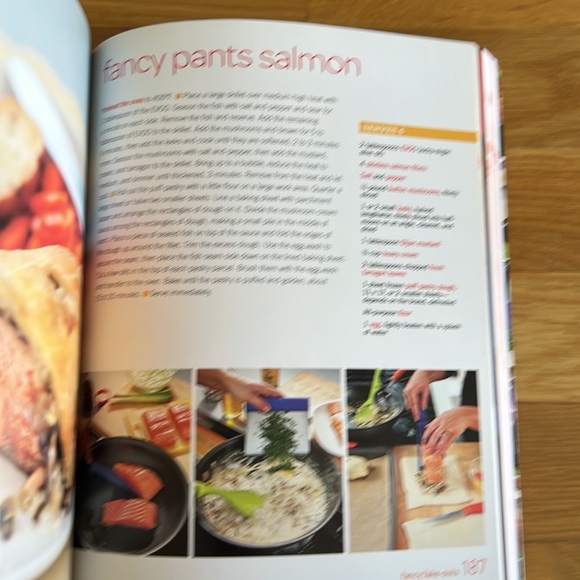 New Rachael Ray’s Look & Cook Cookbook 👀👩🍳 - Picture 5 of 9